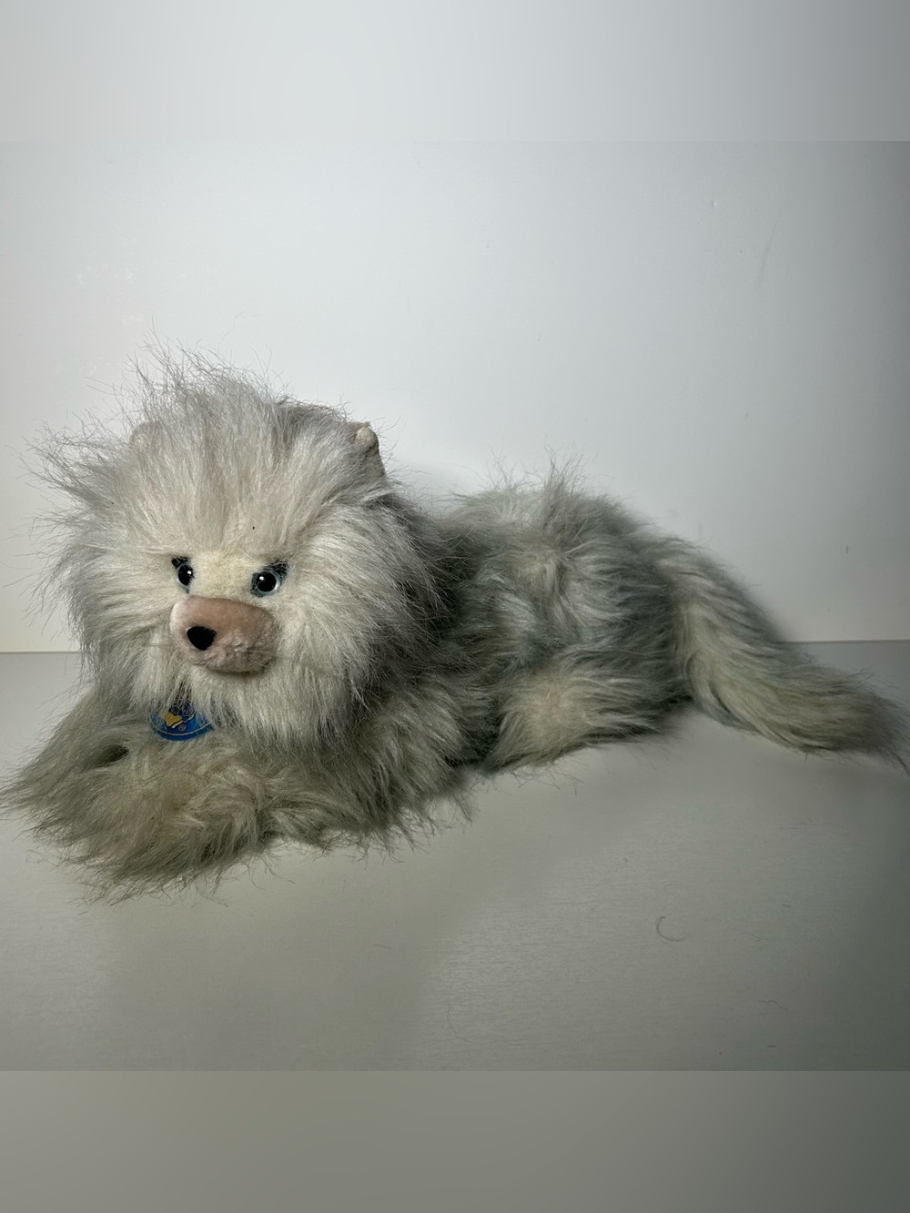 Dakin Realistic Kitty Persian Long Haired Cat Plush Blue Eyes 18” 1985 Grey